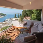 Silva Apartman *